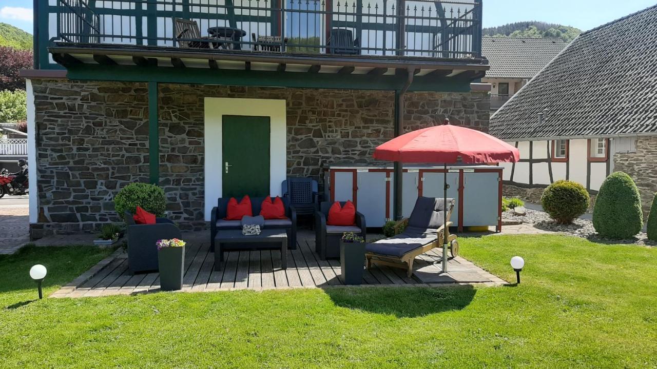 Ferienwohnungen Rurseeblick Einruhr Exterior photo