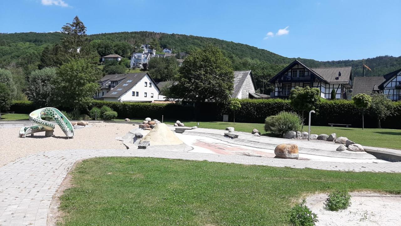 Ferienwohnungen Rurseeblick Einruhr Exterior photo